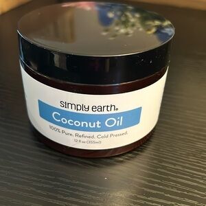 Simply Earth 100% pure coconut oil 12oz.